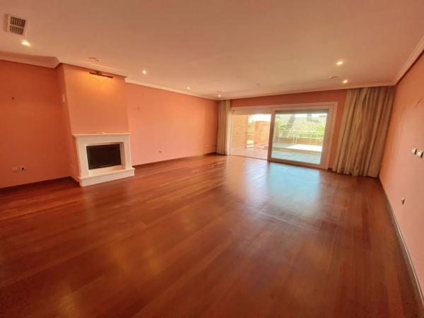 Piso en calle Océano, 22