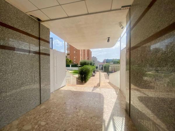 Piso en avenida Oviedo, 10