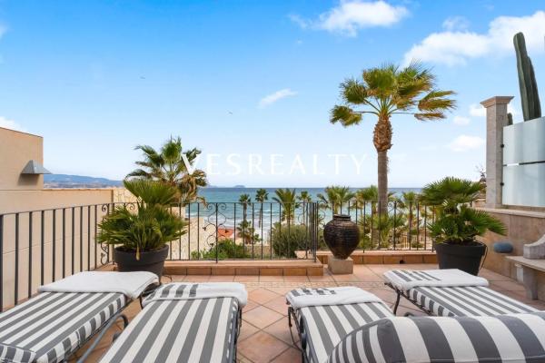 Chalet pareado en calle de la Salpa