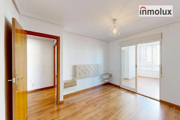 Piso en calle Pedro Ferrándiz