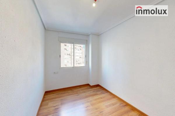 Piso en calle Pedro Ferrándiz