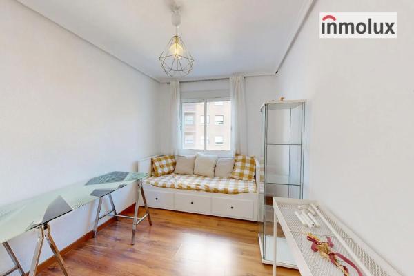 Piso en calle Pedro Ferrándiz