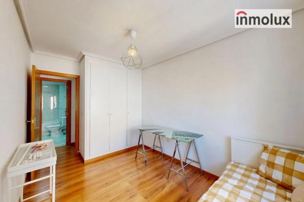 Piso en calle Pedro Ferrándiz