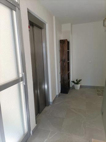 Piso en calle dorada, 9