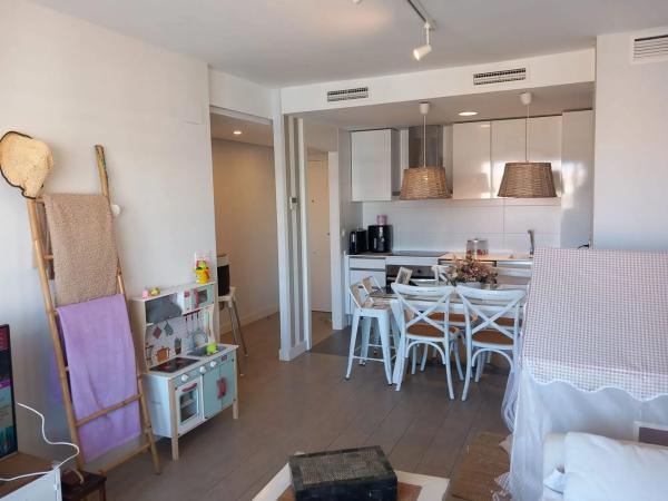 Piso en avenida de les Nacions