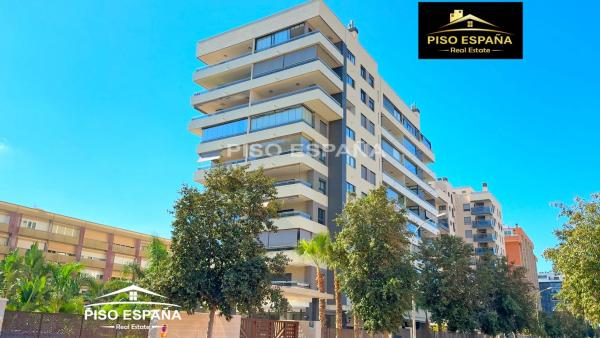 Ático en calle del Torero Luis Francisco Esplá