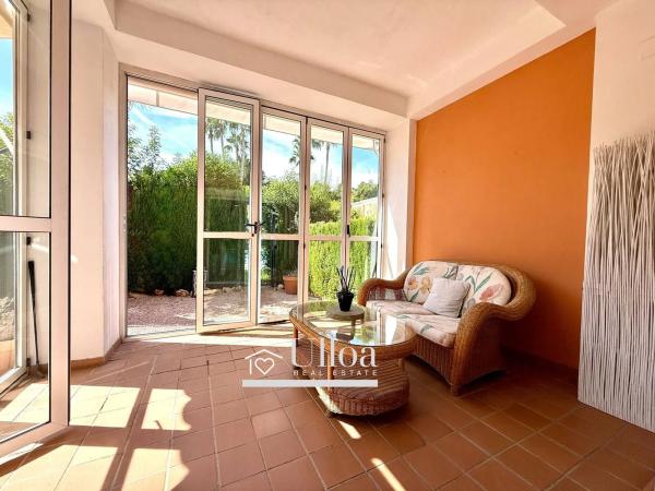 Chalet adosado en avenida Pintor Pérez Gil