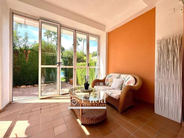 Chalet adosado en avenida Pintor Pérez Gil