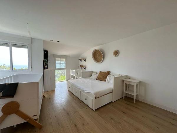 Chalet adosado en camino del Faro