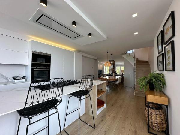 Chalet adosado en camino del Faro