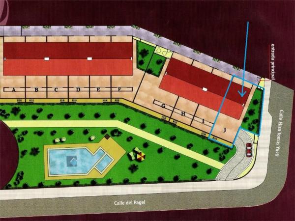 Chalet adosado en calle Elisa Tomàs Yusti