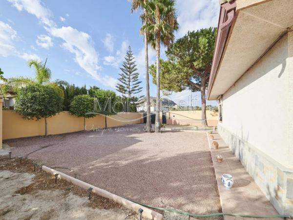 Casa independiente en calle Vial Flora de España