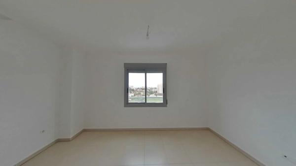 Piso en avenida de les Nacions, 40