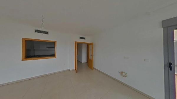 Piso en avenida de les Nacions, 40