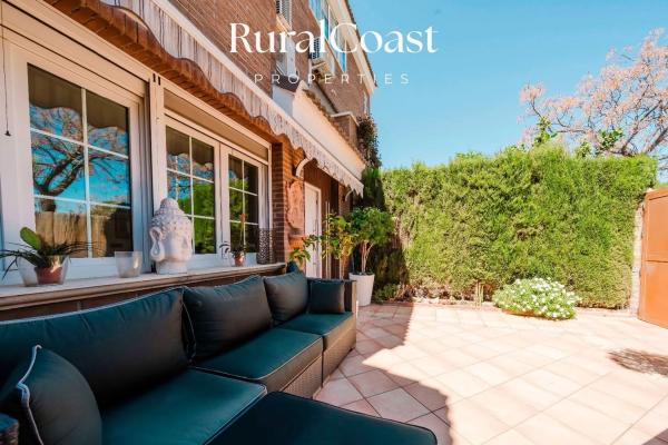 Chalet adosado en calle del Olimpo