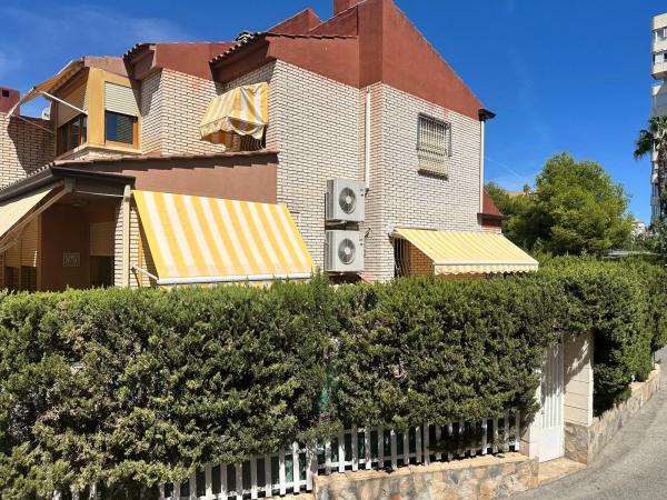 Chalet adosado en calle del Curricán, 13