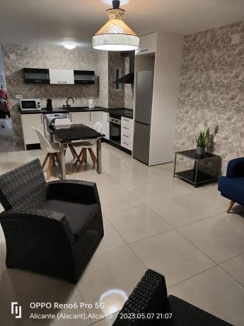 Piso en Av. Villajoyosa, 97