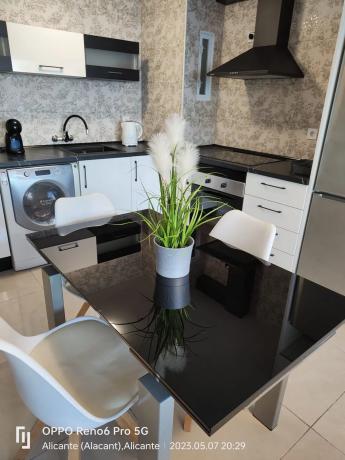 Piso en Av. Villajoyosa, 97