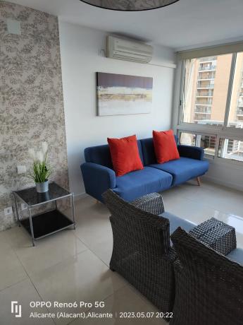 Piso en Av. Villajoyosa, 97