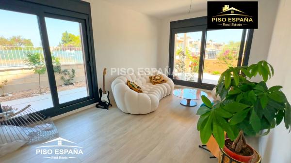 Piso en calle José Pujalte