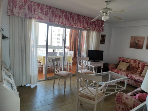 Piso en calle Peñón de Ifach, 10