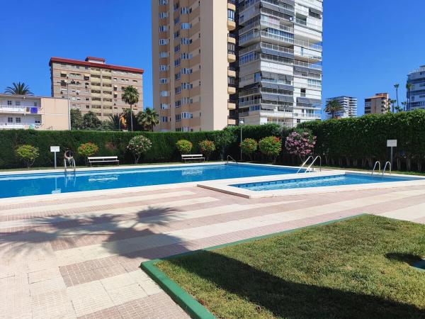 Piso en calle Peñón de Ifach, 10