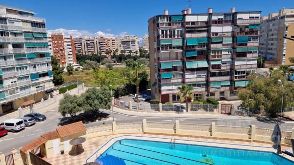 Piso en calle Palas Atenea