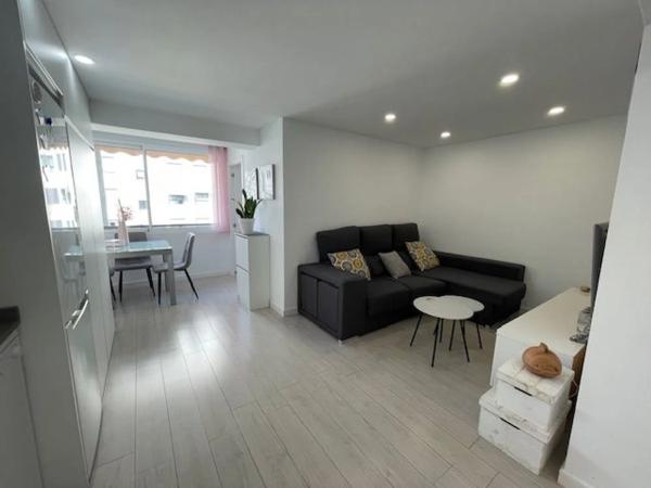 Piso en Periodista Tirso Marín