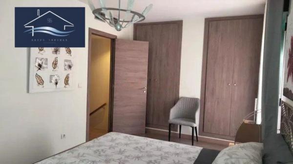 Chalet adosado en calle Juana Francés