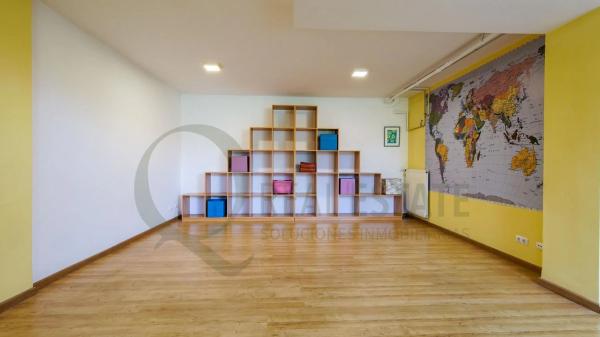 Casa independiente en calle Enric Valor