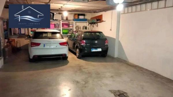 Chalet adosado en calle Juana Francés