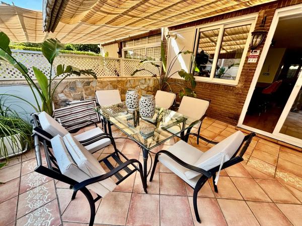 Chalet adosado en calle del Olimpo