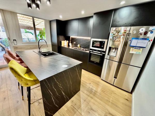 Chalet adosado en calle del Olimpo