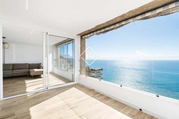 Piso en avenida de Villajoyosa