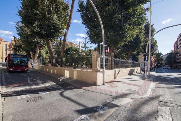 Estudio en calle Díaz Moreu, 99