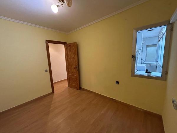 Piso en calle Antonio Maura