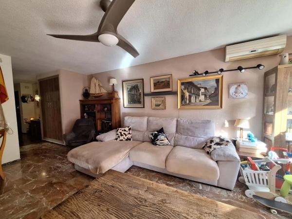 Piso en calle de la Virgen del Socorro