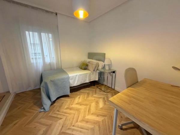 Piso en calle de la Virgen del Socorro, 67