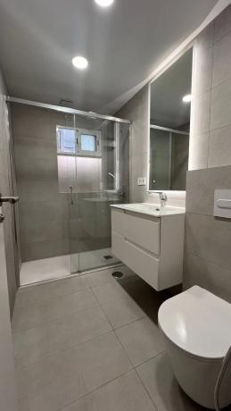 Piso en avenida de Dénia, 45