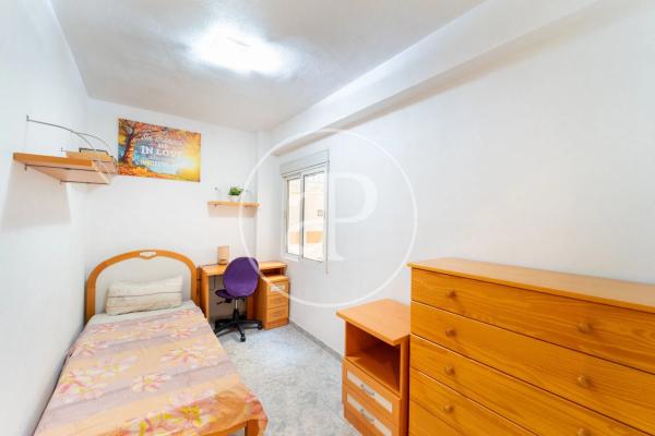 Piso en calle del Ingeniero Canales