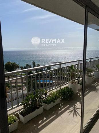 Piso en avenida de Dénia