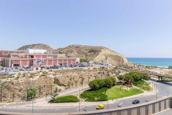 Piso en calle Turina, 6