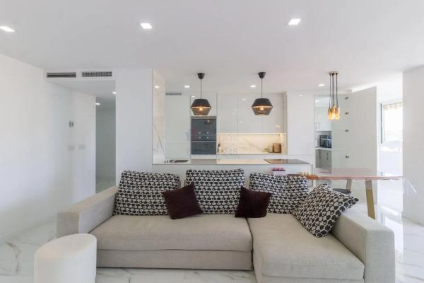 Piso en calle Turina, 6