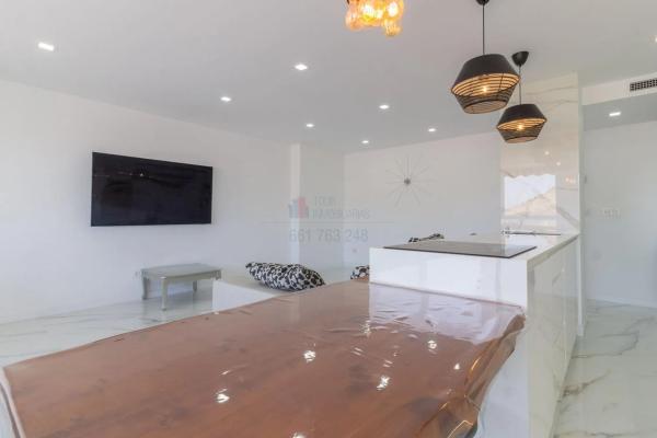 Piso en calle Turina, 6