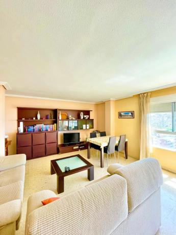 Piso en avenida de Dénia, 45