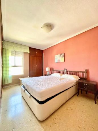 Piso en avenida de Dénia, 45