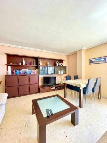 Piso en avenida de Dénia, 45