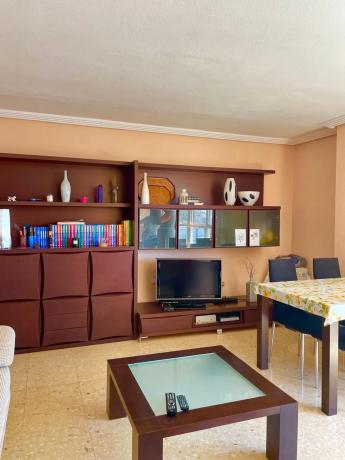 Piso en avenida de Dénia, 45