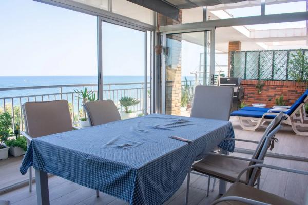 Ático en avenida de Dénia, 1