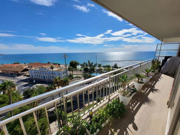 Ático en avenida de Dénia, 1